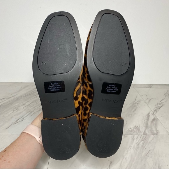 Vionic Sellah Leopard Loafer 6 1/2 - Picture 12 of 13
